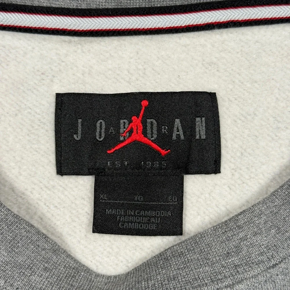 Jordan Sweatshirt Men XL Grey Essentials Fleece Crewneck DN7954-091 Jumpman Logo